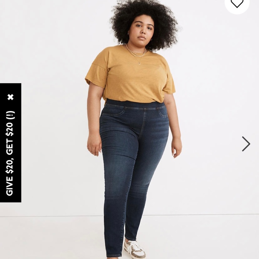 BRAND NEW Plus Pull-On Skinny Jeans in Wisteria Wash
